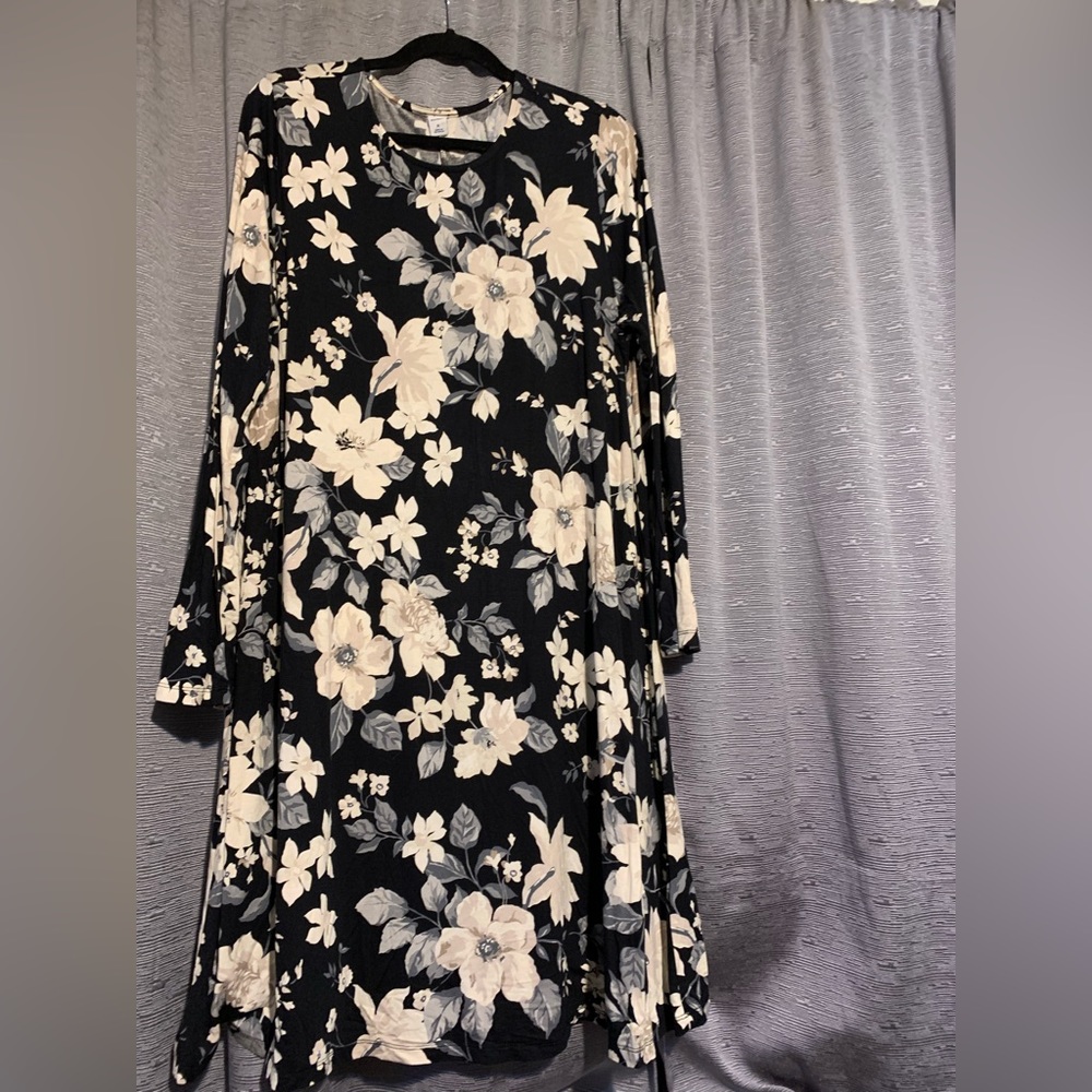 Floral print Old Navy dress!